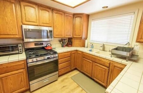 Grass Valley Casa | River House Grass Valley Family Getaway