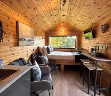 South Galson Otro | River Huts with Private Hot Tubs