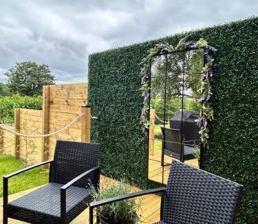 South Galson Otro | River Huts with Private Hot Tubs