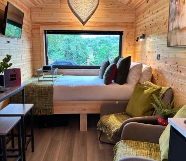 South Galson Otro | River Huts with Private Hot Tubs