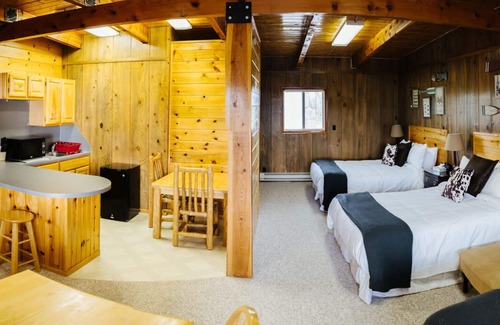 Last Chance Cabina | River Lodge
