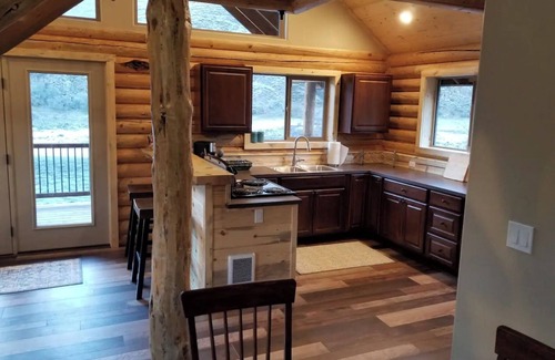 White Bird Cabina | River Lookout Cabin #3 — Relax, Fish & Explore by the Salmon River