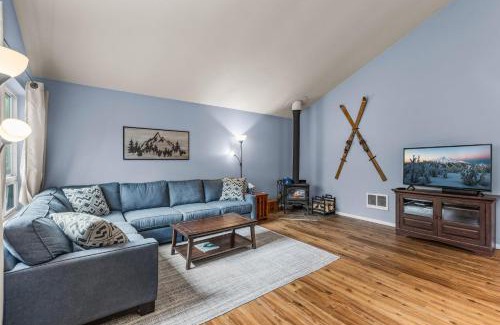 Three Rivers Casa | River Mountain Retreat - Meredith Lodging