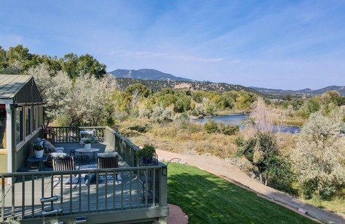 Howard Casa | River Place Retreat Unit 5- A River Oasis