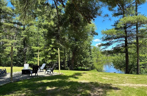 Galloway Casa | River Retreat l Kayaks, Vinyl, Pac Man and Peace