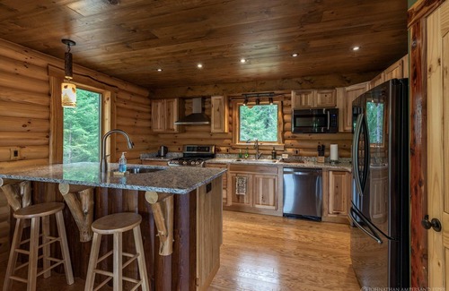 Lake Placid Casa | Adirondack Lake Placid Hilltop Log Lodge con vistas a Whiteface Mt
