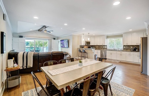 Harbor House Casa | River's Edge: 15% Off Special Until Nov 30!