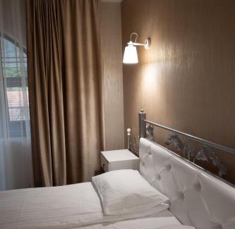 Sheshory Hotel | River Stone Hotel