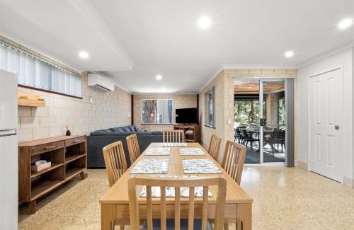 Margaret River Casa | River Tree Chalet - Margaret River NEW