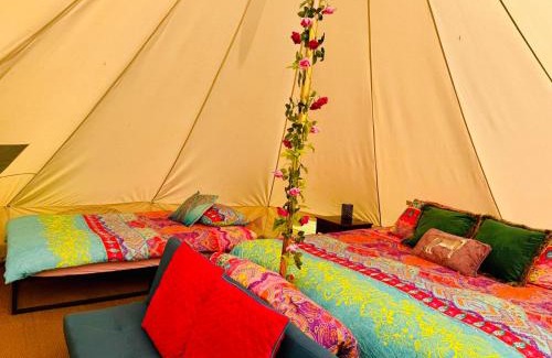 Llandovery Otro | River View Glamping