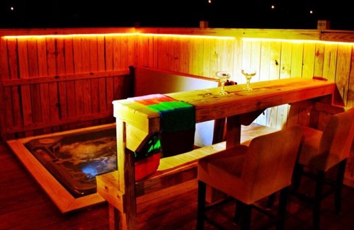 Nashville Casa | PRIVADO, PISCINA DE AGUA SALADA, RÍO, TINA CALIENTE, CHIMENEA, MINUTOS AL CENTRO