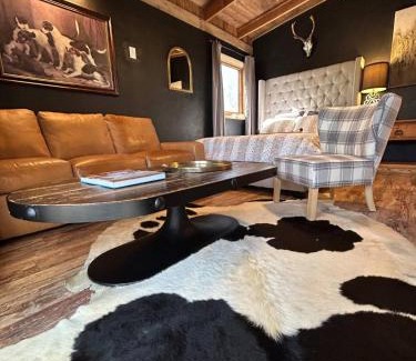 Shreveport Casa | River View, Red River Carriage House