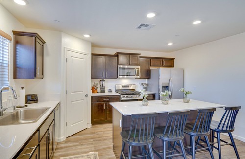 Riverbank Casa | Riverbank Vacation Rental ~ 10 Mi to Modesto!