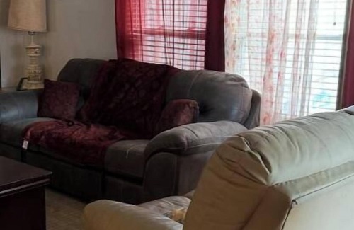 Leasburg Casa | Riverbend Getaway 134-Luxury & Comfort sleep 20+ nearby-swim, float, hike, relax