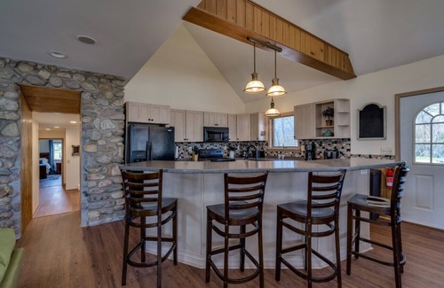 Cape Vincent Casa | RiverBreeze Retreat - Two Homes w/ River Views