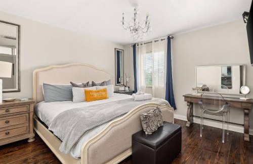 North Capitol Casa | Riverfront 786