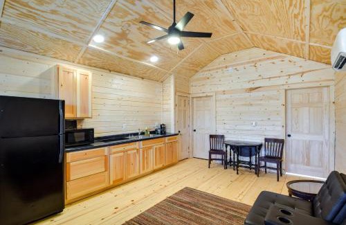 Blanchardville Casa | Riverfront Cabin Rental about 9 Mi to Yellowstone Lake
