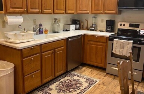 Colton Cabaña | Cabaña frente al río con muelle, porche y vistas