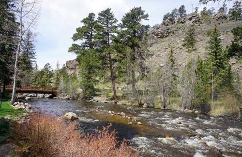 Estes Park Villa | Riverfront Mountain Cottage Retreat