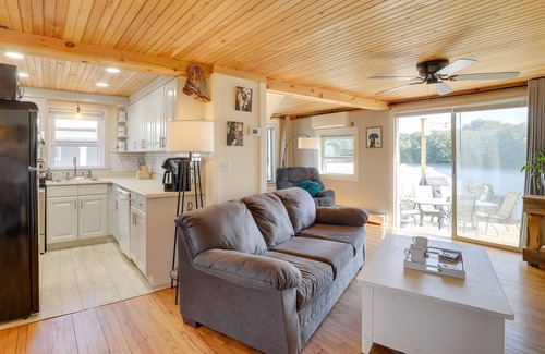 Manchester Casa | Riverfront New Hampshire Cottage w/ Boat Dock