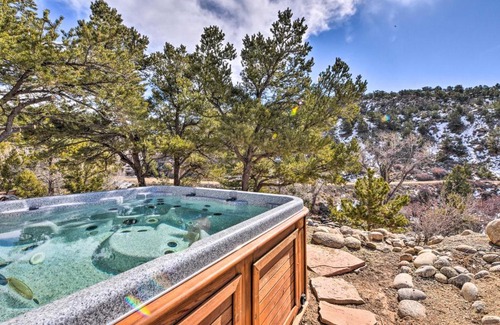 Buena Vista Casa | Riverfront Retreat with Hot Tub Fish and Hike!