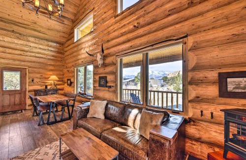 Buena Vista Casa | Riverfront Retreat with Hot Tub Fish and Hike!
