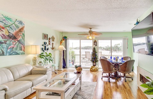 Titusville Casa | Riverfront Townhome in Titusville: Community Pool