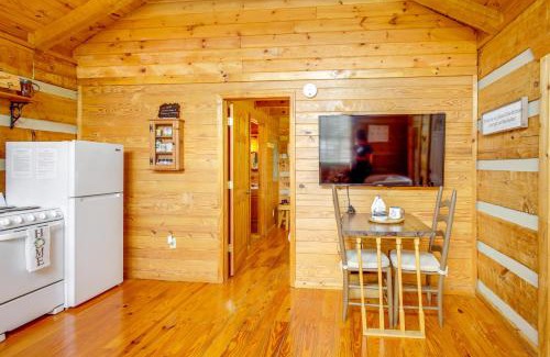 Bean Station Casa | Rivers View - Cherokee Lake Cabin with Fire Pit!