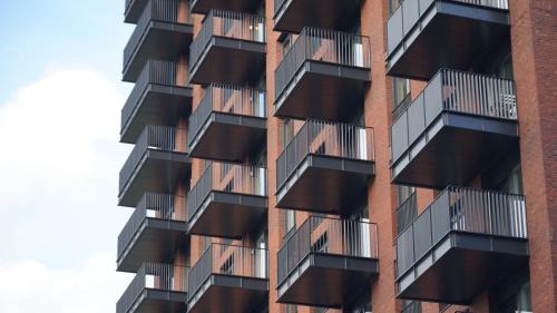 Lansbury Apartamento | Riverside 1-Bed Flat with Balcony in Canary Wharf Autumn