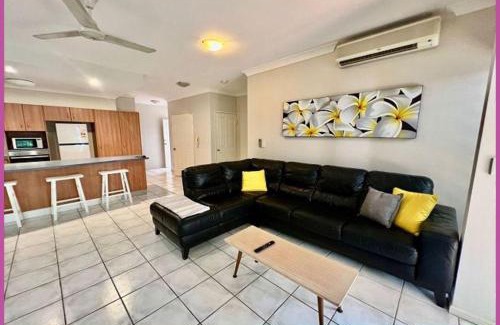 Douglas Apartamento | Riverside Boulevard 13-151