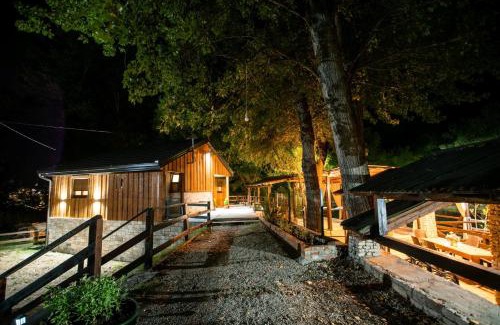 Trn Chalet De Esquí | Riverside Cabin