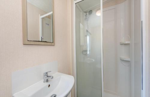 Bognor Regis Complejo | Riverside Caravan Holiday Park