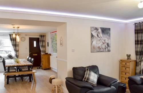 Stanhope Casa | Riverside Cottage - Uk32405