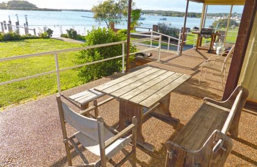 Greenwell Point Casa | Riverside Delight