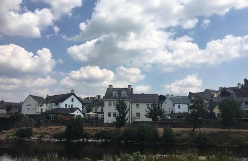 Brecon Casa | Riverside