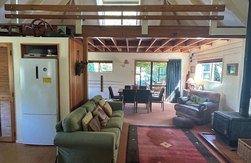 Turangi Casa | Riverside holiday house perfect for fishing, walking, biking, skiing & relaxing