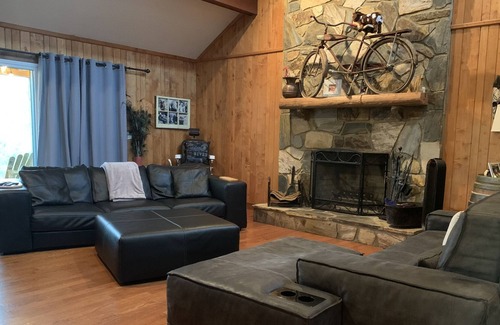 Asbury Casa | Riverside Home Along the Dan River Amidst 85 Acres of Privacy