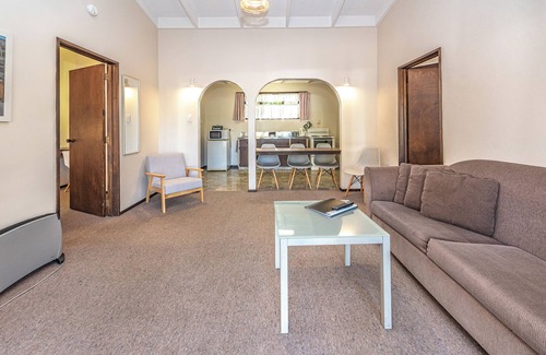 Whanganui Hotel | Riverside Motel