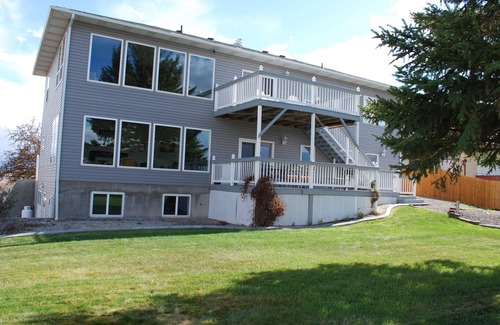 Burley Casa | Riverside Retreat - boater's paradise! Private dock on the Snake River.