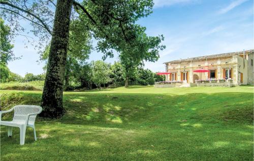 La Barde Casa | Riverside Retreat