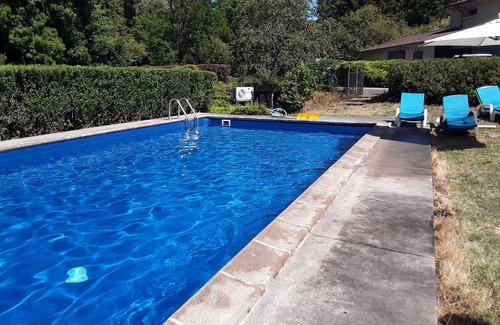 Haironville Cabaña | Casa independiente con piscina, tenis y vistas al río en entorno tranquilo
