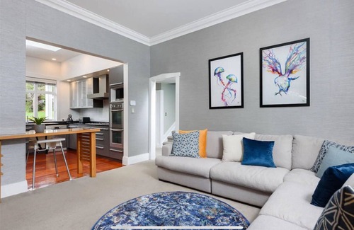Lower Kaimai Casa | Riverside Retreat Luxury Holiday House