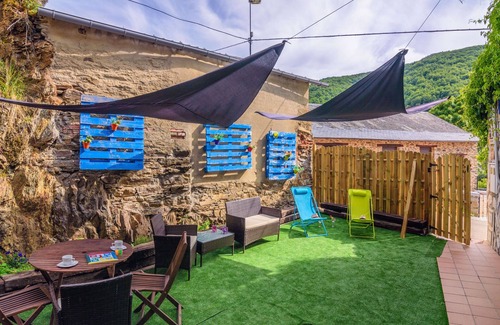 La Omanuela Apartamento | Chalet en La Omañuela cerca de esquí