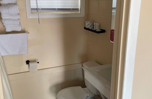 Grayling Hotel | Riverview Inn