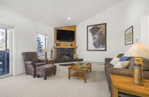 Moose Wilson Road Apartamento | RMR: Mountain Ash 1 Condo in The AspensWilsonWY