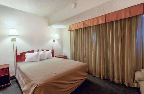 Allison Hotel | Road Trip Ready Room w/ Free Parking & Easy Access to Interstate 40 Routes
