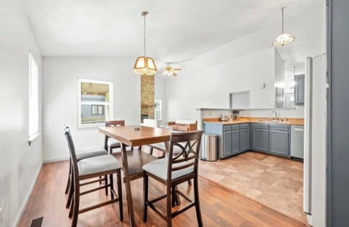 Southport Casa | Roadmap Lodging: Franciscan House by Greenwood Park Mall
