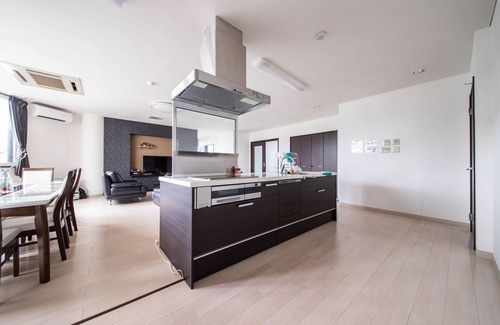 Toyohira Casa | ROADSIDE HOUSE