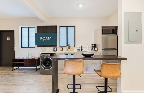Midtown Casa | Roami at The Palace | 2 Bedroom | Queen