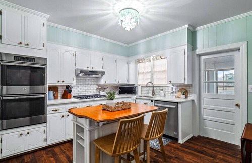 Washington Apartamento | Roberson House: Private Pool|Walk to Downtown|Sleeps 12
